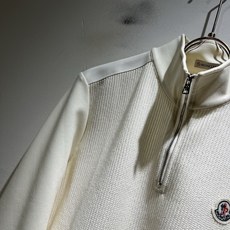 Moncl*r蒙*口2026秋冬男女同款情侣款👫最新的贸易订单长袖针织卫衣,全品相!!网红款!工艺采用图案logo徽章工 Moncl*r蒙*口2026秋冬男女同款情侣款👫最新的贸易订单长袖针织卫衣,全品相!!网红款!工艺采用图案logo徽章工