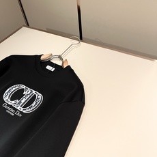 Dio*迪家 2026秋冬新款男女同款👫长袖卫衣,专柜同步发售!定制专属纯棉面料卫衣,定制原版工艺螺纹,采用字母logo Dio*迪家 2026秋冬新款男女同款👫长袖卫衣,专柜同步发售!定制专属纯棉面料卫衣,定制原版工艺螺纹,采用字母logo
