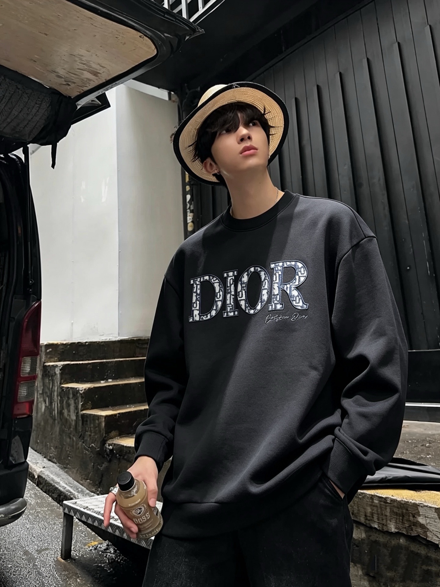 Dio*迪家 2026秋冬新款男女同款👫长袖卫衣,专柜同步发售!定制专属纯棉面料卫衣,定制原版工艺螺纹,采用字母logo Dio*迪家 2026秋冬新款男女同款👫长袖卫衣,专柜同步发售!定制专属纯棉面料卫衣,定制原版工艺螺纹,采用字母logo