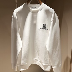 Giv*chy/纪*希2026秋冬新款男女同款👫卫衣,主创时尚注入了全新时尚能量。通过探索各种题材和性感魅力,极具辨识度 Giv*chy/纪*希2026秋冬新款男女同款👫卫衣,主创时尚注入了全新时尚能量。通过探索各种题材和性感魅力,极具辨识度