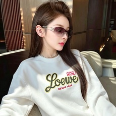 LOE*WE罗*威 2026秋冬男女同款👫长袖卫衣,意大利原厂订单渠道,极具个性高级潮风,标志logo刺绣设计!情侣款定 LOE*WE罗*威 2026秋冬男女同款👫长袖卫衣,意大利原厂订单渠道,极具个性高级潮风,标志logo刺绣设计!情侣款定