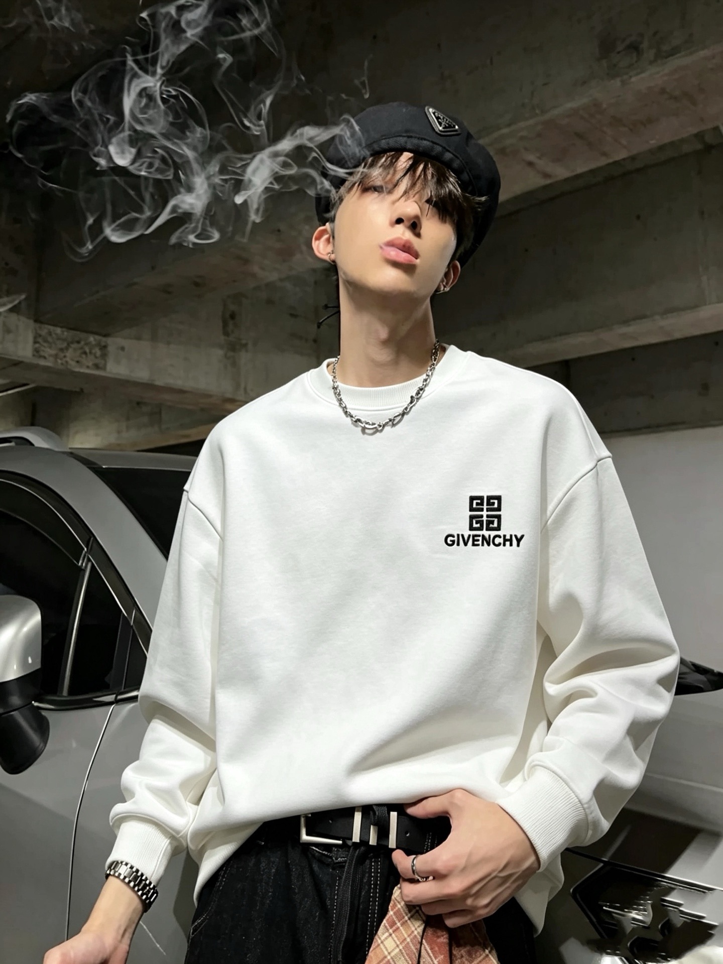 Giv*chy/纪*希2026秋冬新款男女同款👫卫衣,主创时尚注入了全新时尚能量。通过探索各种题材和性感魅力,极具辨识度 Giv*chy/纪*希2026秋冬新款男女同款👫卫衣,主创时尚注入了全新时尚能量。通过探索各种题材和性感魅力,极具辨识度