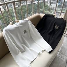 LOE*WE罗*威 2026秋冬男士打底衫,意大利原厂订单渠道,极具个性高级风,标志logo图案刺绣工艺设计!最新时尚潮 LOE*WE罗*威 2026秋冬男士打底衫,意大利原厂订单渠道,极具个性高级风,标志logo图案刺绣工艺设计!最新时尚潮