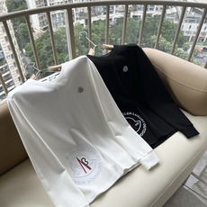 Moncler蒙口2026秋冬新款贸易订单长袖打底衫,全品相!!网红款!下摆logo图案刺绣设计!上身舒适透气,不僵硬, Moncler蒙口2026秋冬新款贸易订单长袖打底衫,全品相!!网红款!下摆logo图案刺绣设计!上身舒适透气,不僵硬,