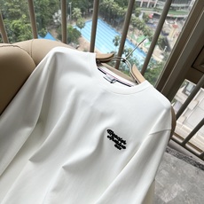 Moncler蒙口2026秋冬新款贸易订单长袖打底衫,全品相!!网红款!胸前logo图案刺绣设计!上身舒适透气,不僵硬, Moncler蒙口2026秋冬新款贸易订单长袖打底衫,全品相!!网红款!胸前logo图案刺绣设计!上身舒适透气,不僵硬,