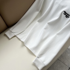 Moncler蒙口2026秋冬新款贸易订单长袖打底衫,全品相!!网红款!胸前logo图案刺绣设计!上身舒适透气,不僵硬, Moncler蒙口2026秋冬新款贸易订单长袖打底衫,全品相!!网红款!胸前logo图案刺绣设计!上身舒适透气,不僵硬,