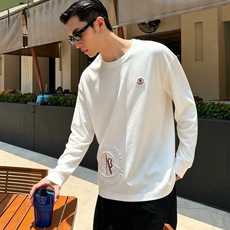 Moncler蒙口2026秋冬新款贸易订单长袖打底衫,全品相!!网红款!下摆logo图案刺绣设计!上身舒适透气,不僵硬, Moncler蒙口2026秋冬新款贸易订单长袖打底衫,全品相!!网红款!下摆logo图案刺绣设计!上身舒适透气,不僵硬,
