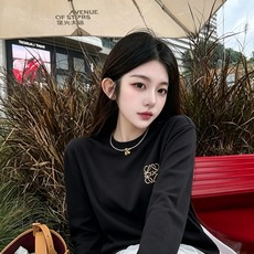 LOE*WE罗*威 2026秋冬男士打底衫,意大利原厂订单渠道,极具个性高级风,标志logo图案刺绣工艺设计!最新时尚潮 LOE*WE罗*威 2026秋冬男士打底衫,意大利原厂订单渠道,极具个性高级风,标志logo图案刺绣工艺设计!最新时尚潮