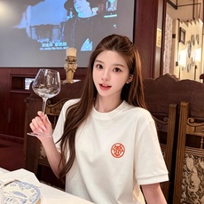 Her*mes爱*仕2026秋冬新款男女同款👫短袖打底衫,全新升级百搭基础款,低调奢华,品格之选!甄选优质精选纯棉面料! Her*mes爱*仕2026秋冬新款男女同款👫短袖打底衫,全新升级百搭基础款,低调奢华,品格之选!甄选优质精选纯棉面料!