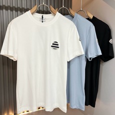 Moncler蒙家 2026春夏最新男女同款👫贸易订单短袖T恤,全品相!!网红款!采用logo图案刺绣设计!上身舒适透气 Moncler蒙家 2026春夏最新男女同款👫贸易订单短袖T恤,全品相!!网红款!采用logo图案刺绣设计!上身舒适透气