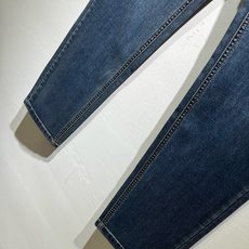 PRA*DA 普拉达 2026秋冬新品发售!牛仔高级百搭实用主义不哗众取宠!港澳台地区限定款!!立体裁剪纯棉材质!台湾外 PRA*DA 普拉达 2026秋冬新品发售!牛仔高级百搭实用主义不哗众取宠!港澳台地区限定款!!立体裁剪纯棉材质!台湾外