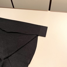 Dior 迪奥2026秋冬新款男士衬衣,品牌最新设计元素!既不单调也不复杂,恰到好处的展现品味!客供定制进口羊毛面料!面 Dior 迪奥2026秋冬新款男士衬衣,品牌最新设计元素!既不单调也不复杂,恰到好处的展现品味!客供定制进口羊毛面料!面