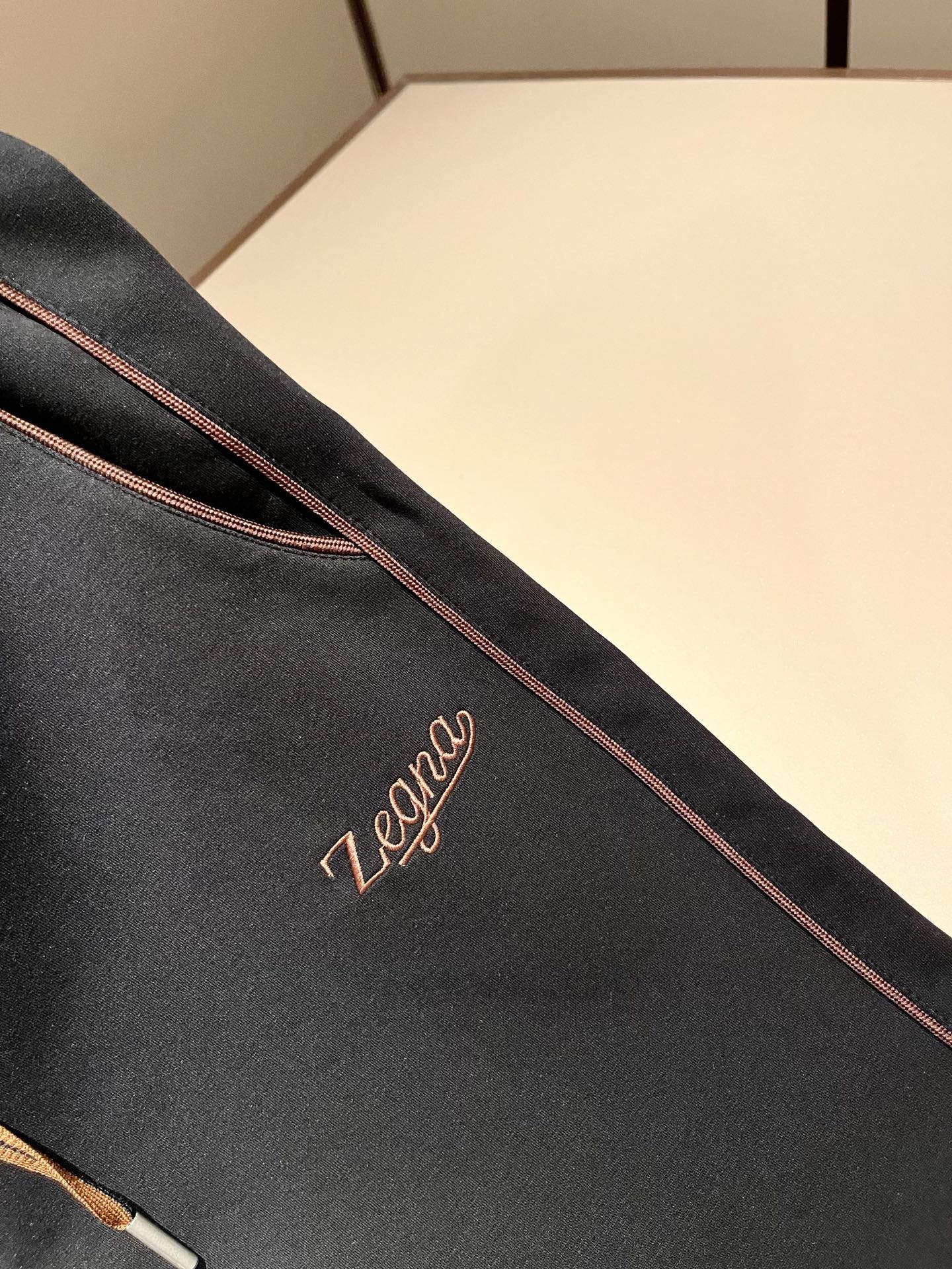 Ermenegildo Zeg*a杰*亚 2026秋冬新品男士套装，外贸公司订单！是杰尼亚经典的专有织物之一！ 定制原版