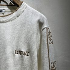 LO*WE/罗*威2026秋冬新款男女同款👫针织羊毛衫,贸易公司渠道货,2026年最新品,官柜同步售卖,经典明星级单品! LO*WE/罗*威2026秋冬新款男女同款👫针织羊毛衫,贸易公司渠道货,2026年最新品,官柜同步售卖,经典明星级单品!