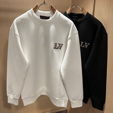 LouisVuitt*路易*登 2026秋冬全新系列单品上线,非常时髦前卫的一款男女同款👫长袖卫衣,胸前标识logo刺绣 LouisVuitt*路易*登 2026秋冬全新系列单品上线,非常时髦前卫的一款男女同款👫长袖卫衣,胸前标识logo刺绣