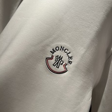 Moncl*r蒙*口2026秋冬男女同款情侣款👫最新的贸易订单长袖卫衣,全品相!!网红款!工艺采用图案logo刺绣工艺设 Moncl*r蒙*口2026秋冬男女同款情侣款👫最新的贸易订单长袖卫衣,全品相!!网红款!工艺采用图案logo刺绣工艺设