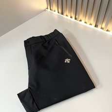 迪桑特DESCENTE,2026秋季新款休闲裤,自1935年荣耀至今的专业运动品牌。80余年来,始终坚持“Design 迪桑特DESCENTE,2026秋季新款休闲裤,自1935年荣耀至今的专业运动品牌。80余年来,始终坚持“Design