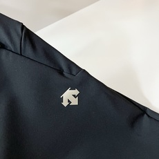 迪桑特DESCENTE,2026秋季新款休闲裤,自1935年荣耀至今的专业运动品牌。80余年来,始终坚持“Design 迪桑特DESCENTE,2026秋季新款休闲裤,自1935年荣耀至今的专业运动品牌。80余年来,始终坚持“Design