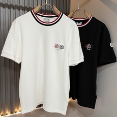 Moncler蒙口2026秋冬新款贸易订单短袖打底衫,全品相!!网红款!胸前logo图案刺绣设计!上身舒适透气,不僵硬, Moncler蒙口2026秋冬新款贸易订单短袖打底衫,全品相!!网红款!胸前logo图案刺绣设计!上身舒适透气,不僵硬,