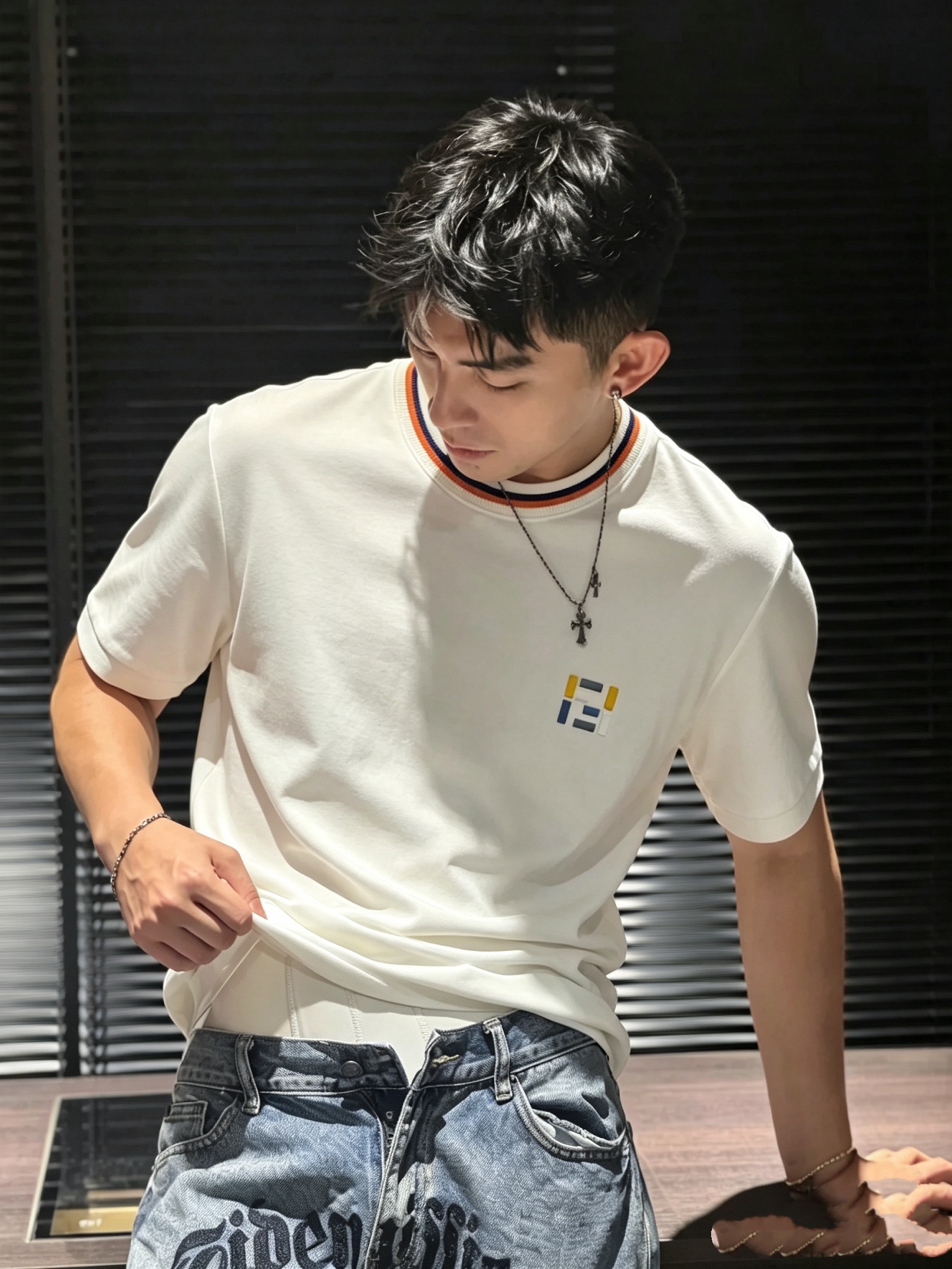 FEN*I 芬*迪2026秋冬新款FD家族FF男女同款👫打底衫,男女同款👫百搭极简短袖。意大利原厂订单,FD家族人气单品 FEN*I 芬*迪2026秋冬新款FD家族FF男女同款👫打底衫,男女同款👫百搭极简短袖。意大利原厂订单,FD家族人气单品