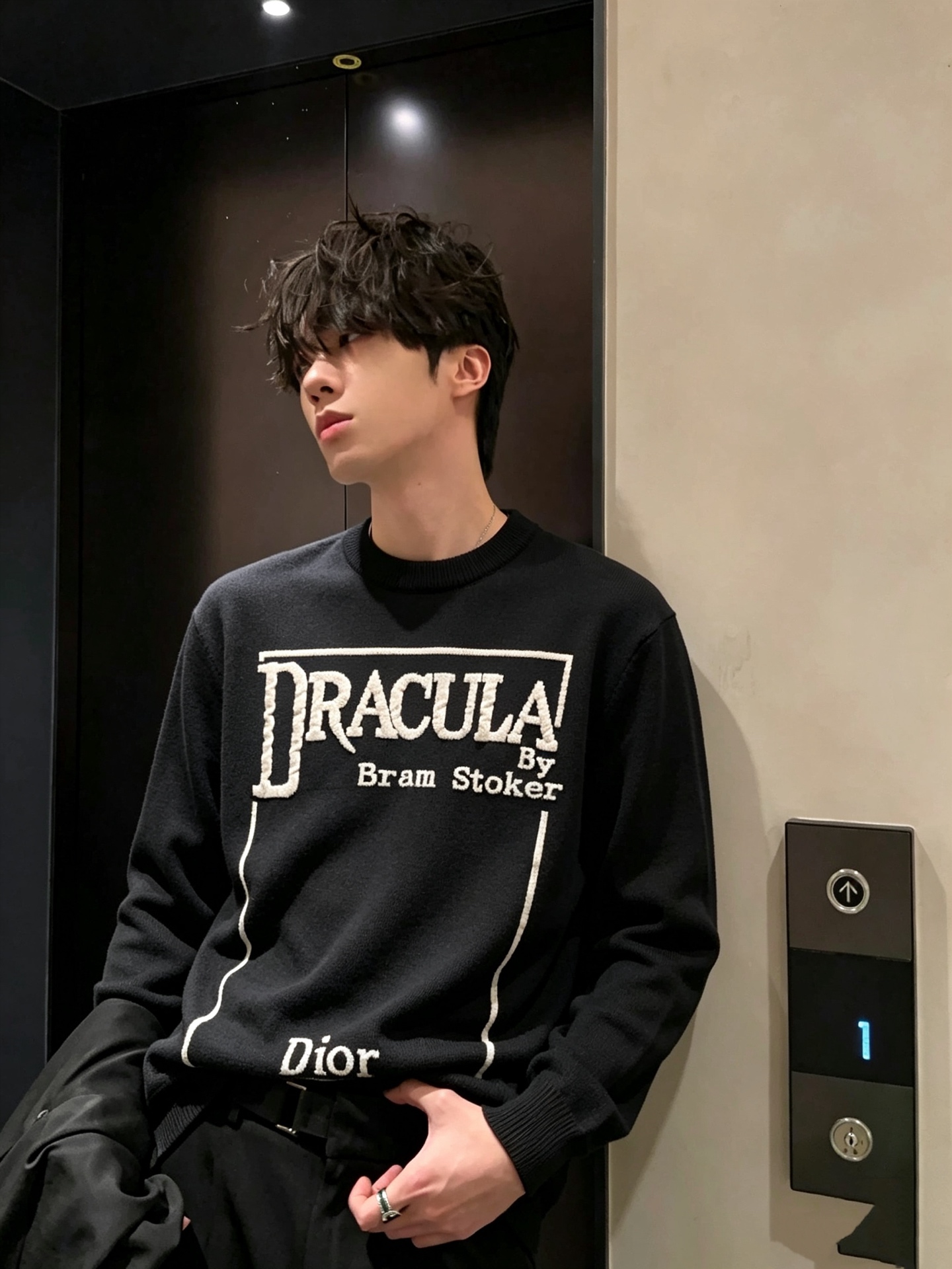 Dio*迪家 2026秋冬新款男女同款👫针织羊毛衫,专柜同步发售!定制专属羊毛🐑面料,从容百搭,档次极高,完美融入时尚还 Dio*迪家 2026秋冬新款男女同款👫针织羊毛衫,专柜同步发售!定制专属羊毛🐑面料,从容百搭,档次极高,完美融入时尚还