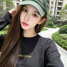 Louis Vuit*on 2026秋冬路易家族轻奢针织羊毛衫!男女同款👫装饰! 路易家族的新高端,细节品质永远的那么完 Louis Vuit*on 2026秋冬路易家族轻奢针织羊毛衫!男女同款👫装饰! 路易家族的新高端,细节品质永远的那么完