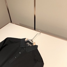 Loro Piana诺悠翩雅 2026秋冬男士最新的贸易订单翻领衬衣,全品相!!采用logo图案刺绣设计!上身舒适透气, Loro Piana诺悠翩雅 2026秋冬男士最新的贸易订单翻领衬衣,全品相!!采用logo图案刺绣设计!上身舒适透气,