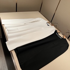 PRAD*A普*达2026秋冬新款男士长袖打底衫,最新款全网独家首上!!~既经典有时尚百搭,谁不爱啊,将经典再次展现,非 PRAD*A普*达2026秋冬新款男士长袖打底衫,最新款全网独家首上!!~既经典有时尚百搭,谁不爱啊,将经典再次展现,非
