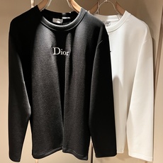 Dio*迪家 2026秋冬新款男女同款👫长袖打底衫,专柜同步发售!定制专属260克纯棉面料,定制原版工艺螺纹,胸前log Dio*迪家 2026秋冬新款男女同款👫长袖打底衫,专柜同步发售!定制专属260克纯棉面料,定制原版工艺螺纹,胸前log