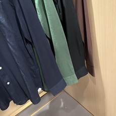 Loro Piana诺悠翩雅 2026春夏男士最新的贸易订单翻领衬衣,全品相!!采用logo压胶图案设计!上身舒适透气, Loro Piana诺悠翩雅 2026春夏男士最新的贸易订单翻领衬衣,全品相!!采用logo压胶图案设计!上身舒适透气,