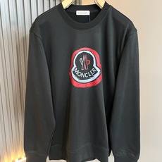 Moncl*r蒙*口2026秋冬男女同款情侣款👫最新的贸易订单长袖卫衣,全品相!!网红款!工艺采用图案logo印花工艺设 Moncl*r蒙*口2026秋冬男女同款情侣款👫最新的贸易订单长袖卫衣,全品相!!网红款!工艺采用图案logo印花工艺设