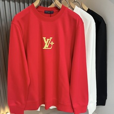 LouisVuitt*路易*登 2026秋冬卫衣全新系列单品上线,非常时髦前卫的一款男女同款短袖T恤,标识logo图案压 LouisVuitt*路易*登 2026秋冬卫衣全新系列单品上线,非常时髦前卫的一款男女同款短袖T恤,标识logo图案压