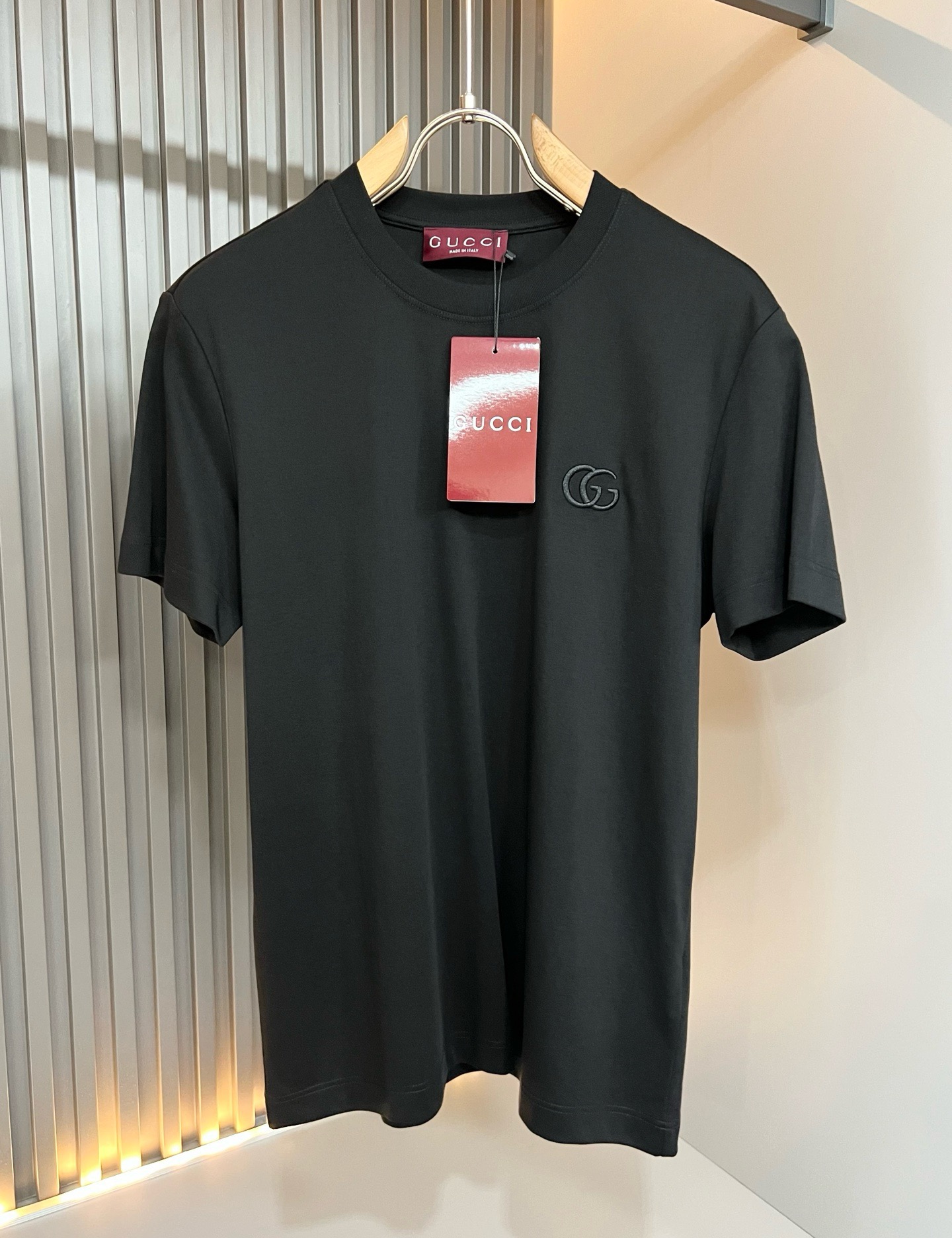 Gucc*古家 2026春夏新款男女同情侣款👫休闲宽松棉质圆领短袖T恤衫！贸易公司渠道稀出，同步官网发售 ！     2