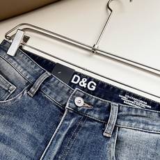 Dolce & 杜嘉*纳 2026秋冬新品牛仔裤,水洗处理自然不易变形脱色、立体剪裁完美塑形面料质舒适柔软随意搭配、舒 Dolce & 杜嘉*纳 2026秋冬新品牛仔裤,水洗处理自然不易变形脱色、立体剪裁完美塑形面料质舒适柔软随意搭配、舒