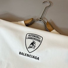 BALENCI*GA巴黎*家 2026春夏新款男女同款👫短袖T恤!走秀图案印花时尚休闲短袖T恤衫!设计logo刺绣设计! BALENCI*GA巴黎*家 2026春夏新款男女同款👫短袖T恤!走秀图案印花时尚休闲短袖T恤衫!设计logo刺绣设计!
