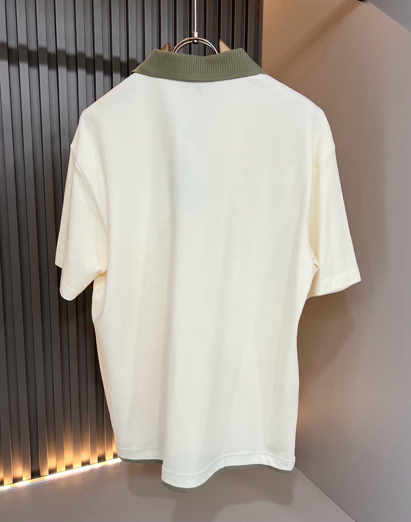 Bur*erry 巴*莉 2026春夏新款男士短袖Polo衫,品牌最新设计元素!既不单调也不复杂,恰到好处的展现品味!客 Bur*erry 巴*莉 2026春夏新款男士短袖Polo衫,品牌最新设计元素!既不单调也不复杂,恰到好处的展现品味!客