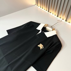 Bur*erry 巴*莉 2026春夏新款男士短袖Polo衫,品牌最新设计元素!既不单调也不复杂,恰到好处的展现品味!客 Bur*erry 巴*莉 2026春夏新款男士短袖Polo衫,品牌最新设计元素!既不单调也不复杂,恰到好处的展现品味!客