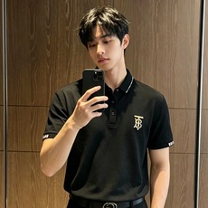 Bur*erry 巴*莉 2026春夏新款男士短袖Polo衫,品牌最新设计元素!既不单调也不复杂,恰到好处的展现品味!客 Bur*erry 巴*莉 2026春夏新款男士短袖Polo衫,品牌最新设计元素!既不单调也不复杂,恰到好处的展现品味!客