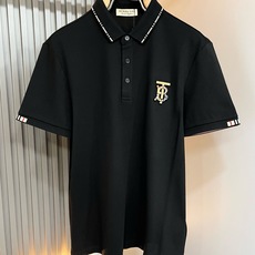 Bur*erry 巴*莉 2026春夏新款男士短袖Polo衫,品牌最新设计元素!既不单调也不复杂,恰到好处的展现品味!客 Bur*erry 巴*莉 2026春夏新款男士短袖Polo衫,品牌最新设计元素!既不单调也不复杂,恰到好处的展现品味!客