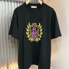 BURBER*Y巴*莉2026春夏新品男女同款👫短袖T恤,重磅来袭,最近比较火热的环保纯棉面料制作而成,高端户外运动休闲 BURBER*Y巴*莉2026春夏新品男女同款👫短袖T恤,重磅来袭,最近比较火热的环保纯棉面料制作而成,高端户外运动休闲