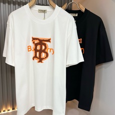 BURBER*Y巴*莉2026春夏新品男女同款👫短袖T恤,重磅来袭,最近比较火热的环保纯棉面料制作而成,高端户外运动休闲 BURBER*Y巴*莉2026春夏新品男女同款👫短袖T恤,重磅来袭,最近比较火热的环保纯棉面料制作而成,高端户外运动休闲