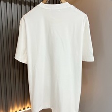 Moncler蒙家 2026春夏男女同款👫情侣款最新的贸易订单短袖T恤,全品相!!网红款!采用logo图案印花压胶设计! Moncler蒙家 2026春夏男女同款👫情侣款最新的贸易订单短袖T恤,全品相!!网红款!采用logo图案印花压胶设计!