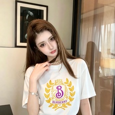 BURBER*Y巴*莉2026春夏新品男女同款👫短袖T恤,重磅来袭,最近比较火热的环保纯棉面料制作而成,高端户外运动休闲 BURBER*Y巴*莉2026春夏新品男女同款👫短袖T恤,重磅来袭,最近比较火热的环保纯棉面料制作而成,高端户外运动休闲