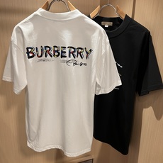 BURBER*Y巴*莉2026春夏新品男女同款👫短袖T恤,重磅来袭,最近比较火热的环保纯棉面料制作而成,高端户外运动休闲 BURBER*Y巴*莉2026春夏新品男女同款👫短袖T恤,重磅来袭,最近比较火热的环保纯棉面料制作而成,高端户外运动休闲