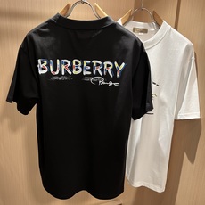 BURBER*Y巴*莉2026春夏新品男女同款👫短袖T恤,重磅来袭,最近比较火热的环保纯棉面料制作而成,高端户外运动休闲 BURBER*Y巴*莉2026春夏新品男女同款👫短袖T恤,重磅来袭,最近比较火热的环保纯棉面料制作而成,高端户外运动休闲