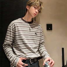 Bur*erry 巴*莉 2026秋冬新款男士长袖打底,品牌最新设计元素!既不单调也不复杂,恰到好处的展现品味!客供顶级 Bur*erry 巴*莉 2026秋冬新款男士长袖打底,品牌最新设计元素!既不单调也不复杂,恰到好处的展现品味!客供顶级