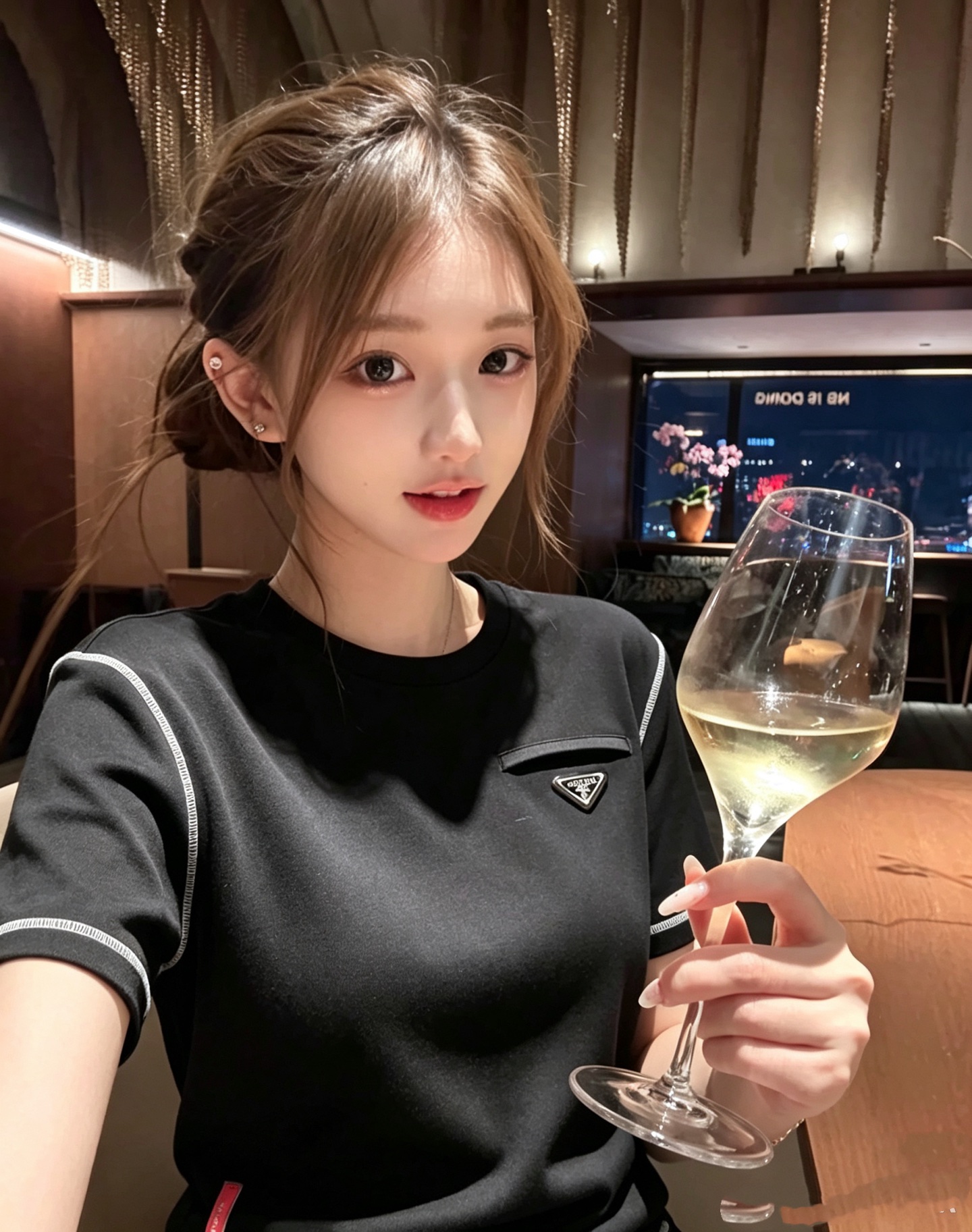 PRAD*A普*达2026秋冬新款男女同款👫短袖打底衫，最新款全网独家首上！！~既经典有时尚百搭，谁不爱啊，将经典再次展