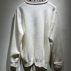 Loro Piana诺悠翩雅 2026秋冬男士最新的贸易订单针织羊毛衫,全品相!!上身舒适透气,不僵硬,整体有着丰富的立 Loro Piana诺悠翩雅 2026秋冬男士最新的贸易订单针织羊毛衫,全品相!!上身舒适透气,不僵硬,整体有着丰富的立