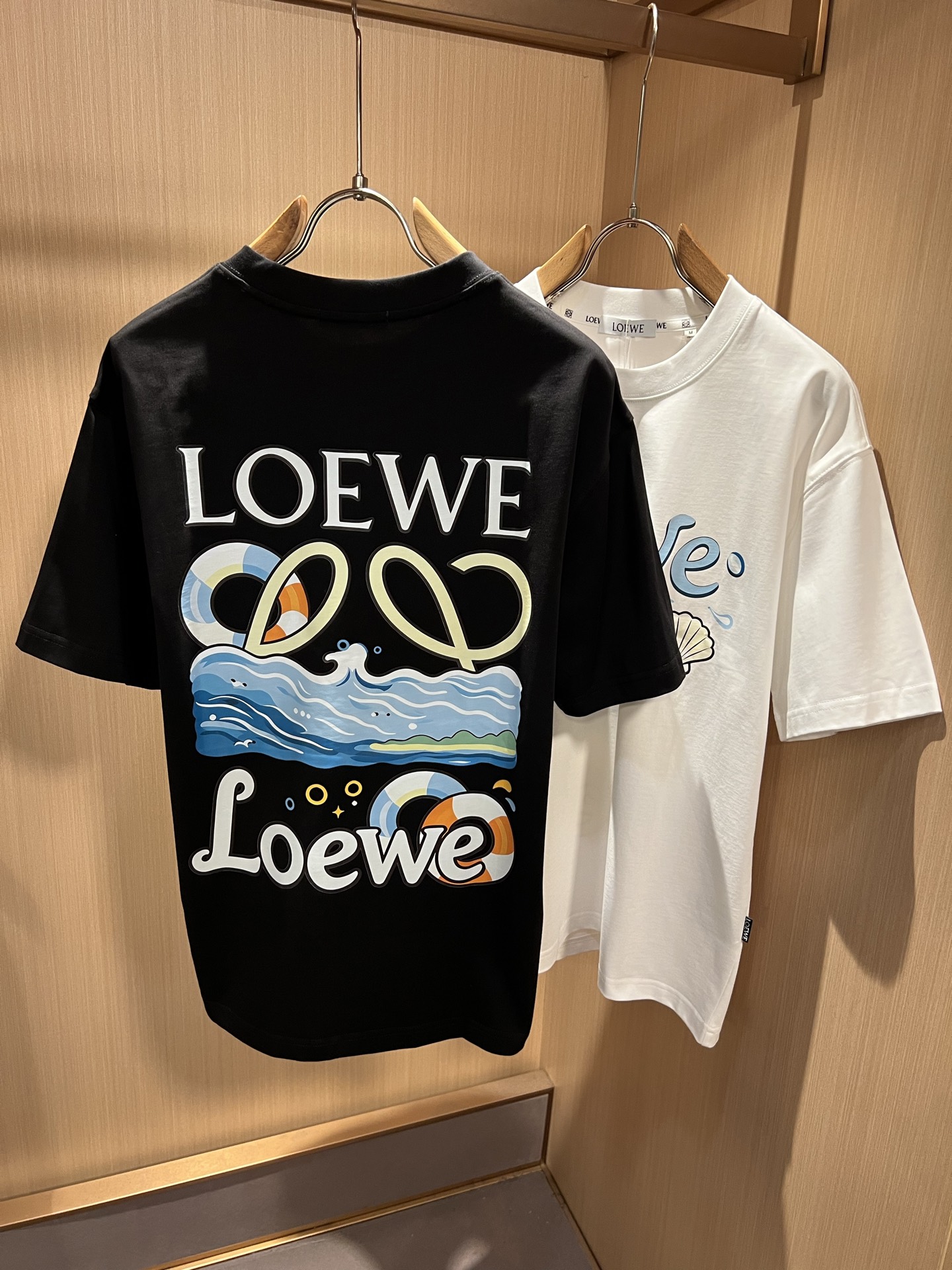 LOE*WE罗*威 2026春夏新款男女同款👫短袖T恤，意大利原厂订单渠道，极具个性高级风，标志logo图案印花工艺设计