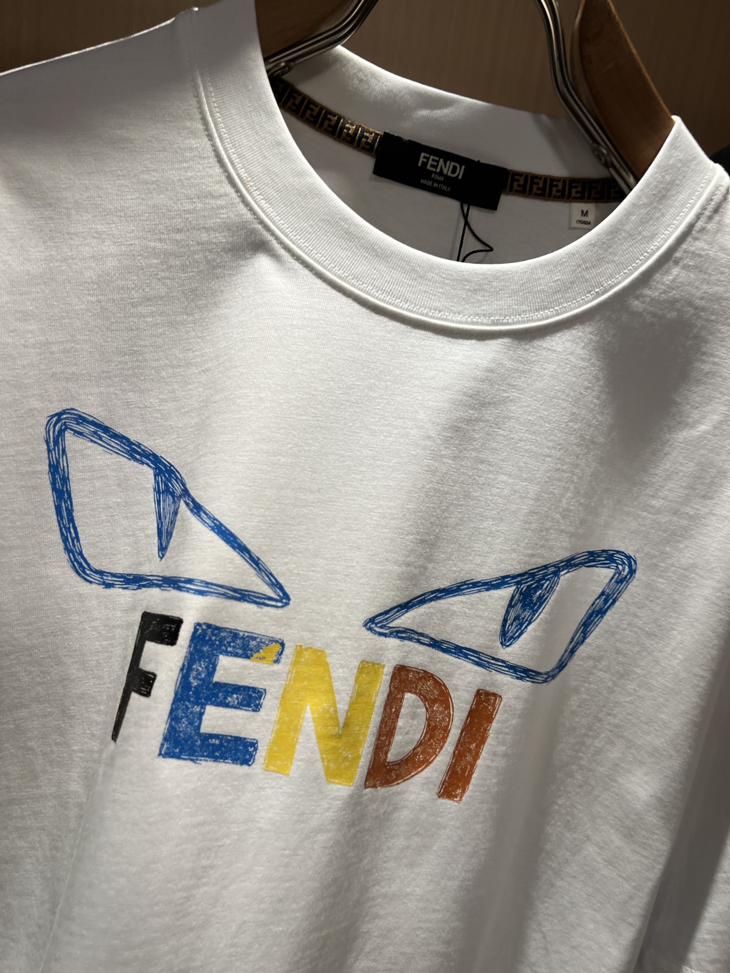 FEN*I 芬*迪2026春夏新款FD家族FF男女同款👫T恤,男女同款👫百搭极简短袖。意大利原厂订单,FD家族人气单品, FEN*I 芬*迪2026春夏新款FD家族FF男女同款👫T恤,男女同款👫百搭极简短袖。意大利原厂订单,FD家族人气单品,